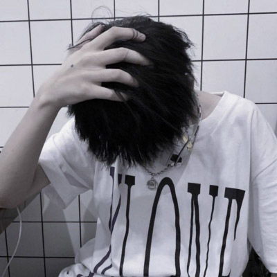 男生头像真人高冷遮脸不放肆不叫青春