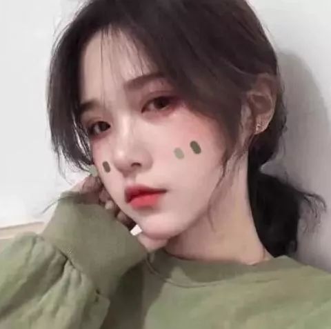 女生月经期间,3种零食要使劲儿吃,抚平大肚脐,污血排光光