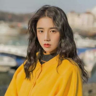 黄色系女生头像身穿黄色衣服的女孩头像
