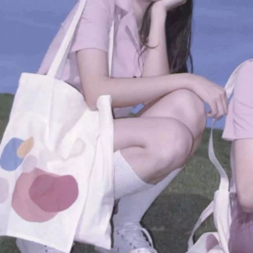 有没有好看的真人闺蜜女头像