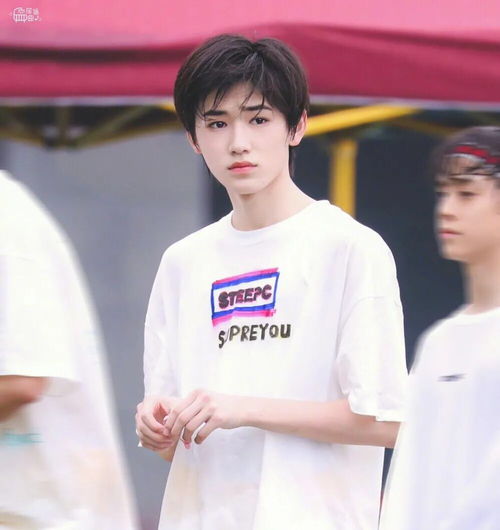 宋亚轩头像治愈系少年